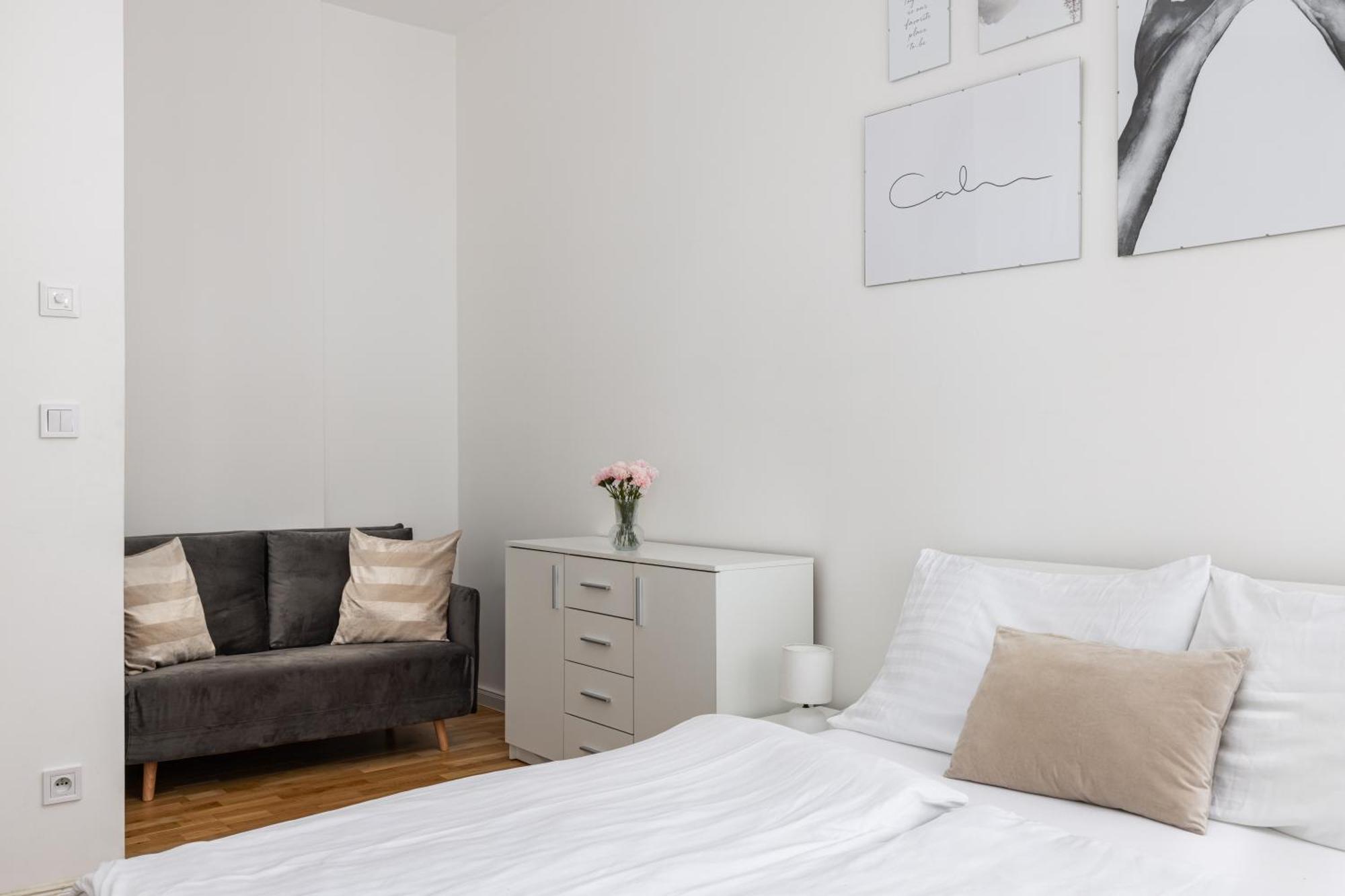 Stay2Gether Beige Nest - Metro Florenc Prague Ngoại thất bức ảnh