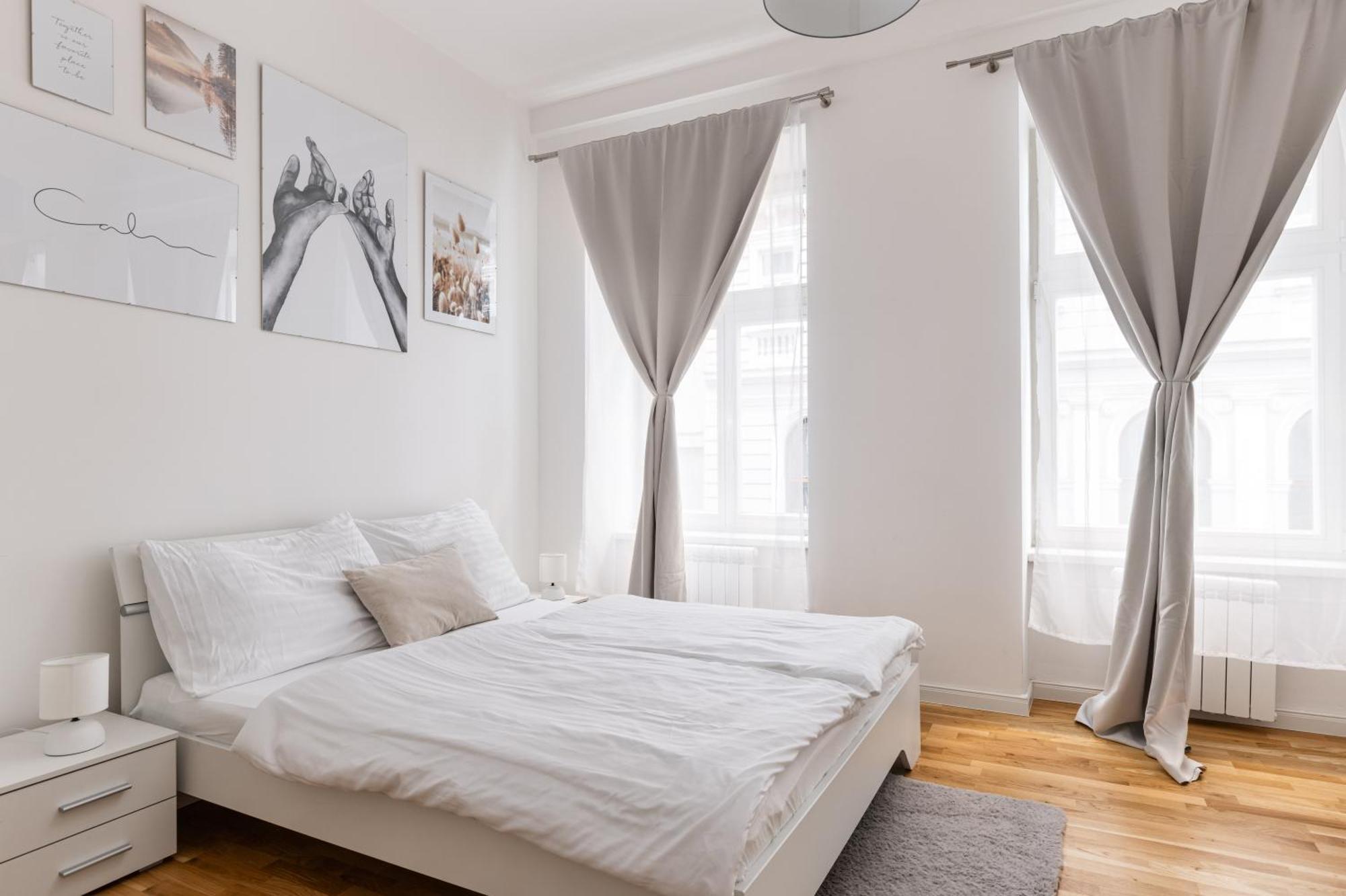 Stay2Gether Beige Nest - Metro Florenc Prague Ngoại thất bức ảnh